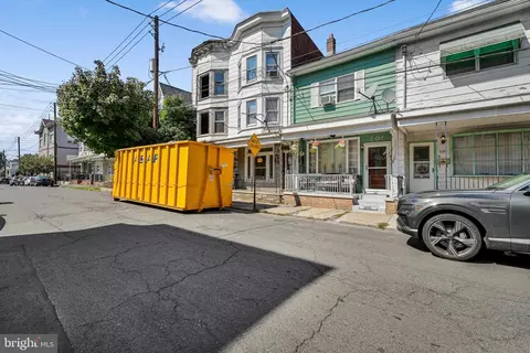 209 W Cherry St, Shenandoah, PA 17976