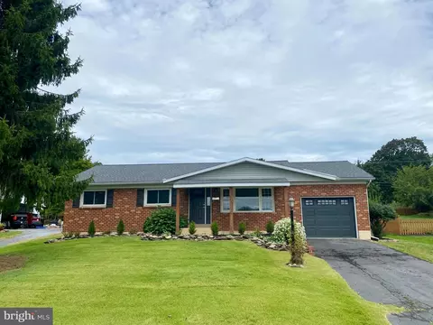525 E Mifflin St, Orwigsburg, PA 17961