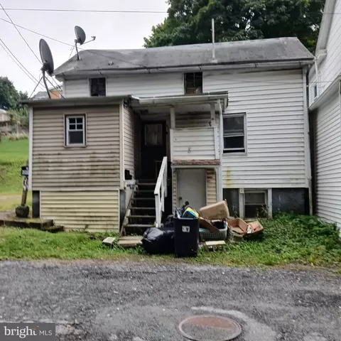 308 Elm St, Tamaqua, PA 18252