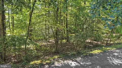 102 Oak Ln, Pine Grove, PA 17963