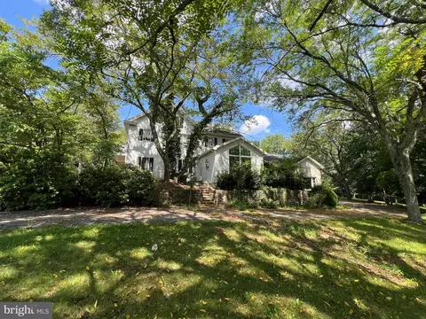 559 E Second Mountain Rd, Schuylkill Haven, PA 17972