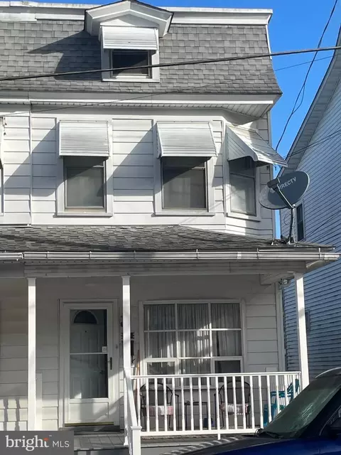 217 E Main St, Tremont, PA 17981