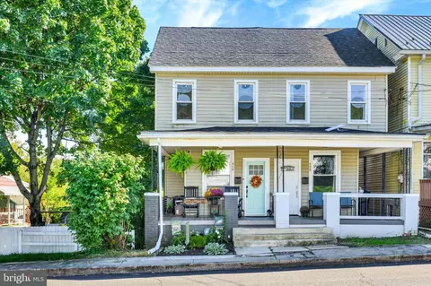 410 E Wiconisco Ave, Tower City, PA 17980