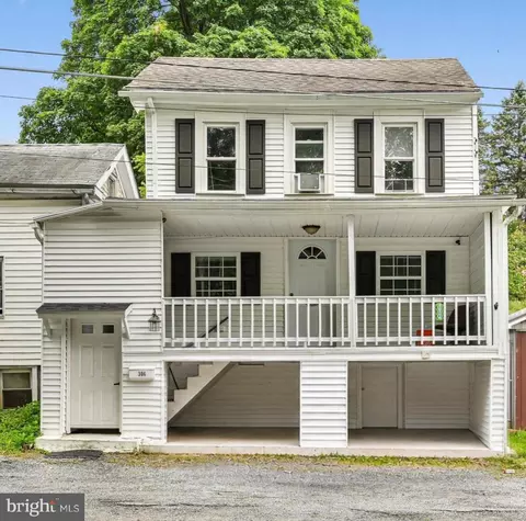 306 Elm St, Tamaqua, PA 18252