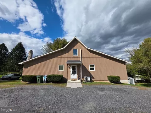 203 Hatchet Cv, Auburn, PA 17922