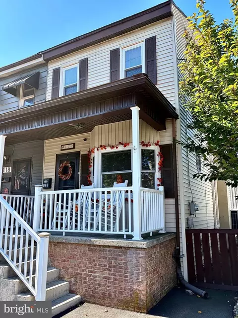 120 N 4th St, Frackville, PA 17931