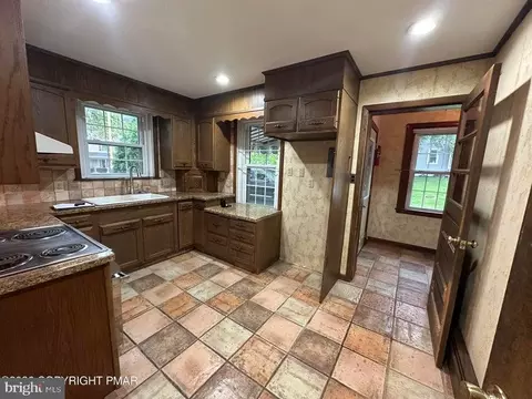 Entry Way - 701 S State Rd, Barnesville, PA 18214 photo 3 of 8