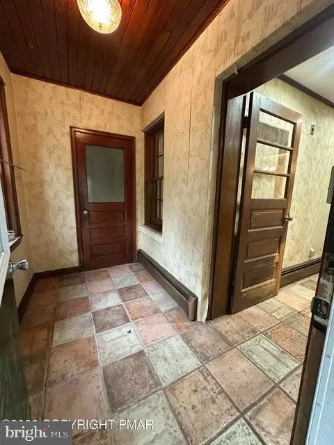 Entry Way - 701 S State Rd, Barnesville, PA 18214 photo 1 of 8
