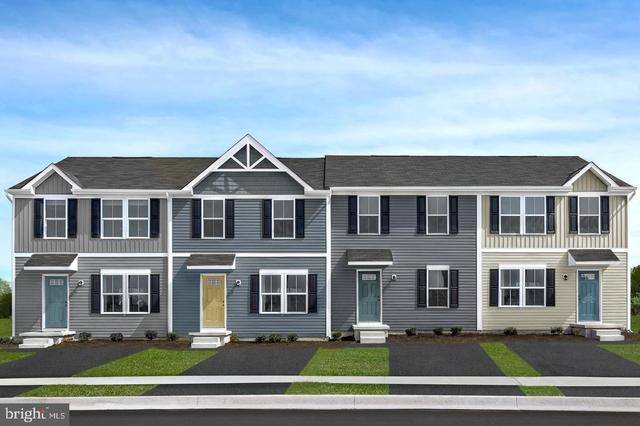 3 Dayspring Dr #J2, Orwigsburg, PA 17961