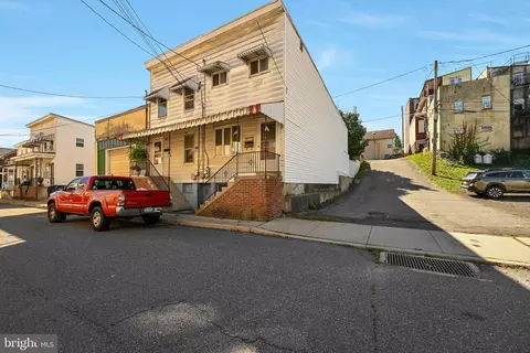 231 Lewis St, Minersville, PA 17954