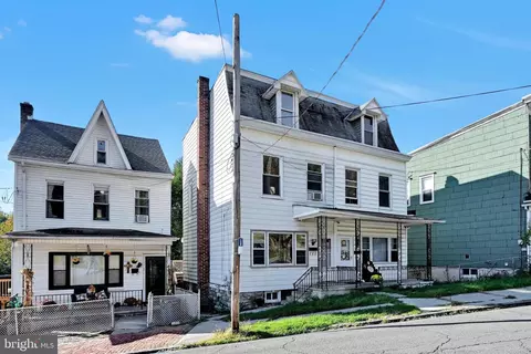 777 N Centre St, Pottsville, PA 17901