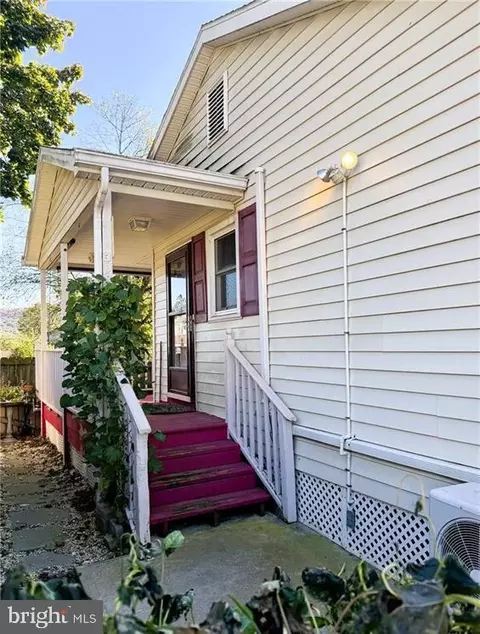300 George St, Ashland, PA 17921