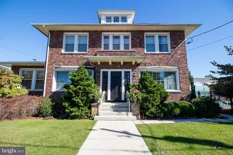 77 N Center St, Frackville, PA 17931