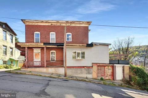 319 E Race St, Pottsville, PA 17901