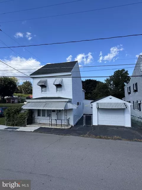 349 Furnace St, Shenandoah, PA 17976
