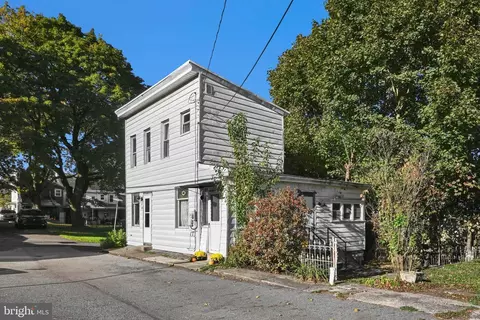 120 Elm St, Gordon, PA 17936