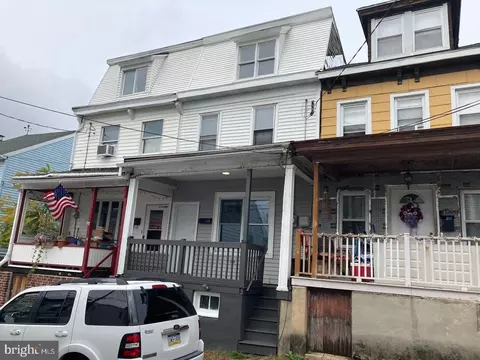 230 Twin St, Minersville, PA 17954