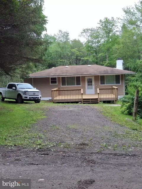 1070 Hayes Rd, Dushore, PA 18614