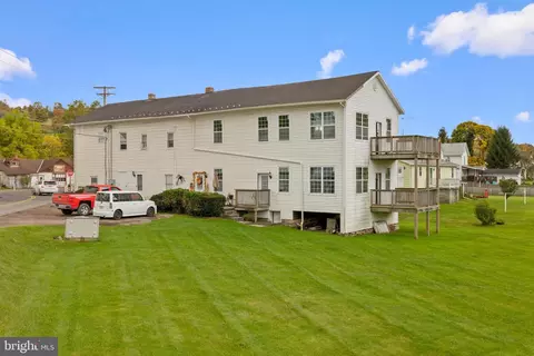 102 Post Office St, Boynton, PA 15532