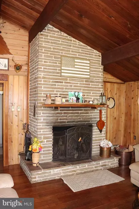 Living - 170 Davis Ln, Windber, PA 15963 photo 3 of 3
