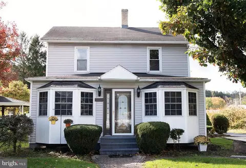 217 22nd St, Windber, PA 15963