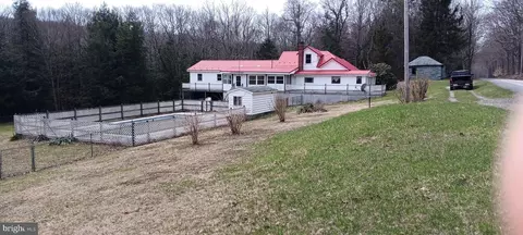 1243 Shaffer Mountain Rd, Cairnbrook, PA 15924