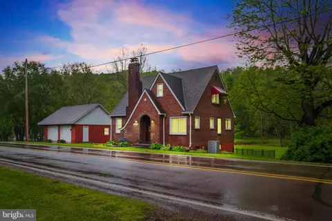 14705 Main St, Wellersburg, PA 15564