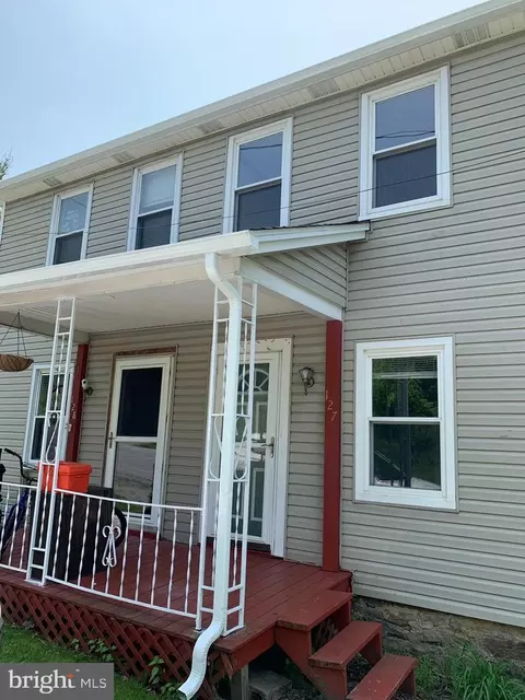 127-128 Church St, Jenners, PA 15546
