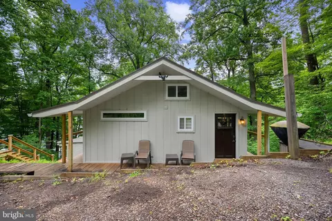 112 Scenic View Dr, Addison, PA 15411