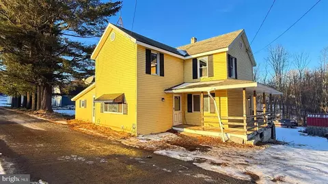 623 Hillside St, Richmondale, PA 18421