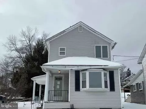 719 Railroad St, Forest City, PA 18421
