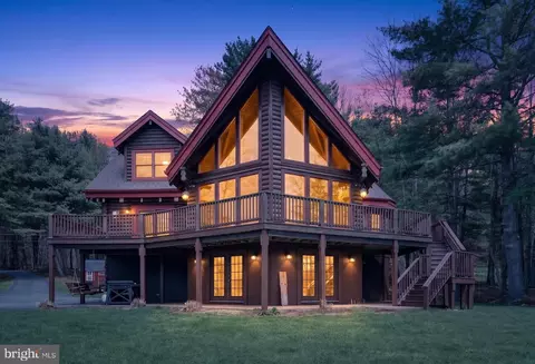 106 Lake Rd N, Montrose, PA 18801