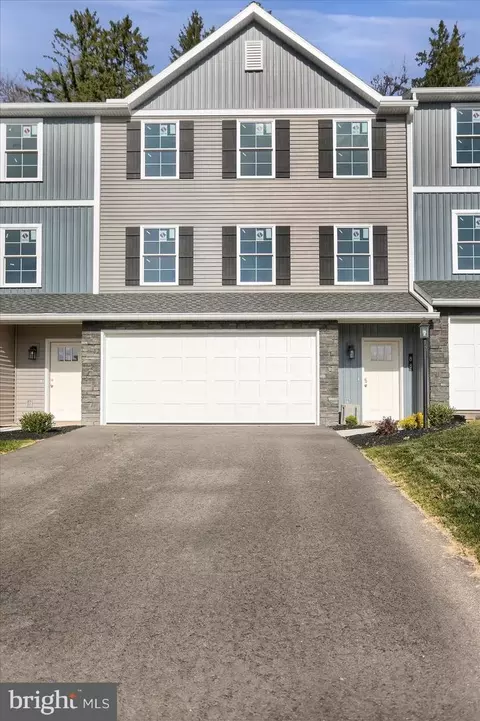 88 Limerick Ln, Selinsgrove, PA 17870
