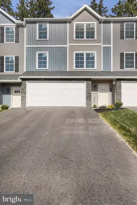 86 Limerick Ln, Selinsgrove, PA 17870