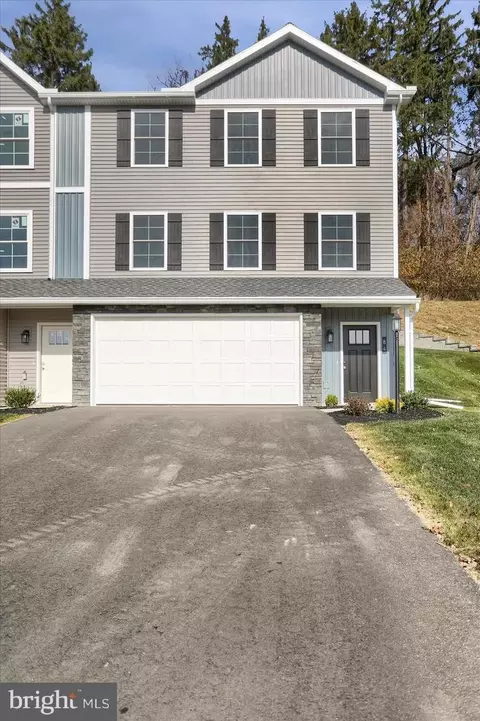 84 Limerick Ln, Selinsgrove, PA 17870