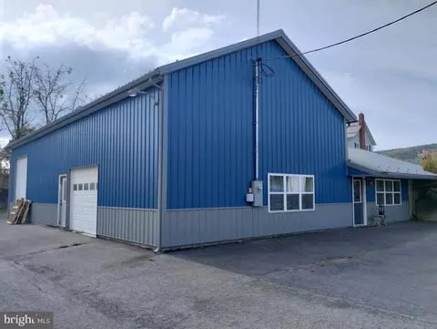 204 Penn St, Middleburg, PA 17842