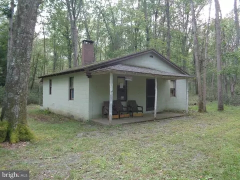 1975 Penns Creek Rd, Mifflinburg, PA 17844
