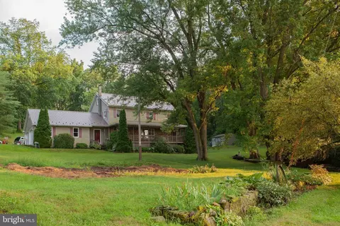 429 Jackson Rd, Middleburg, PA 17842