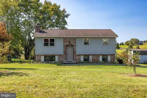 2374 Park Rd, Winfield, PA 17889