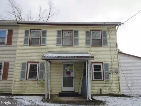 205 E New Market St, Freeburg, PA 17827