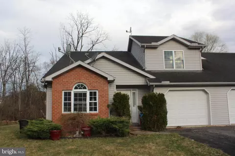 35 Parkridge Dr, Selinsgrove, PA 17870