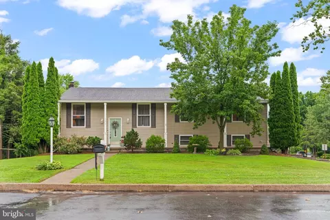 171 Baldwin Blvd, Shamokin Dam, PA 17876