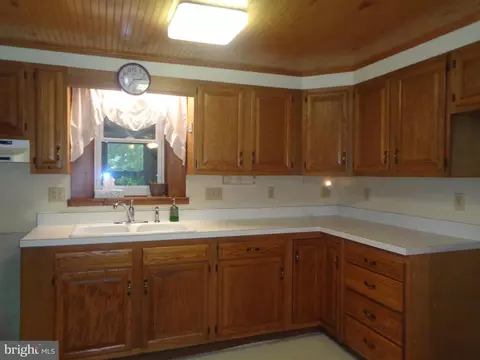 52 Brown St N, Mcclure, PA 17841 photo 3