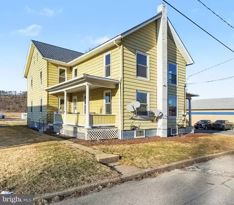 325 E 329 E Market St, Beavertown, PA 17813