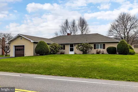 610 E Market St, Beavertown, PA 17813