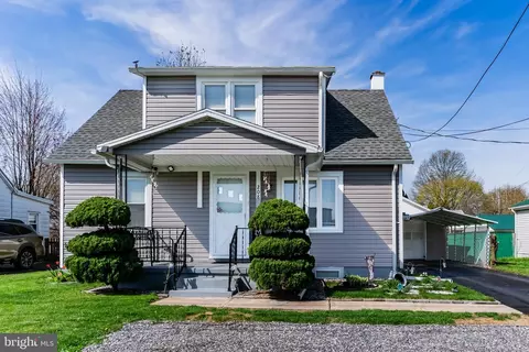 208 Airport Rd, Selinsgrove, PA 17870
