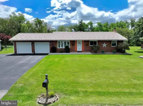1100 Old Trl N, Selinsgrove, PA 17870