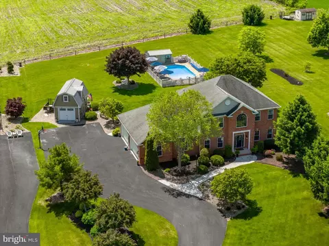 231 Kratzerville Rd, Winfield, PA 17889