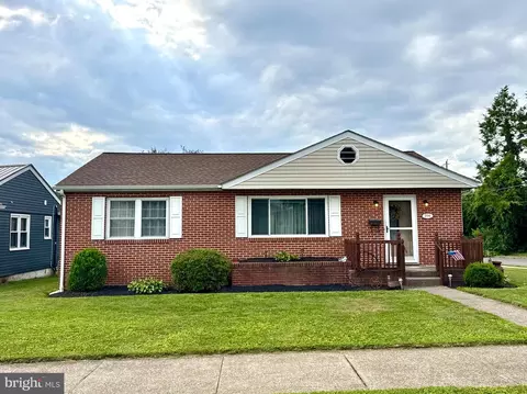 714 10th St, Selinsgrove, PA 17870