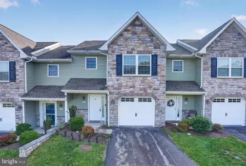 175 N Oakwood, Selinsgrove, PA 17870